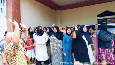 Ratusan Emak Emak Unjuk Rasa, Minta Ponpes Ditutup